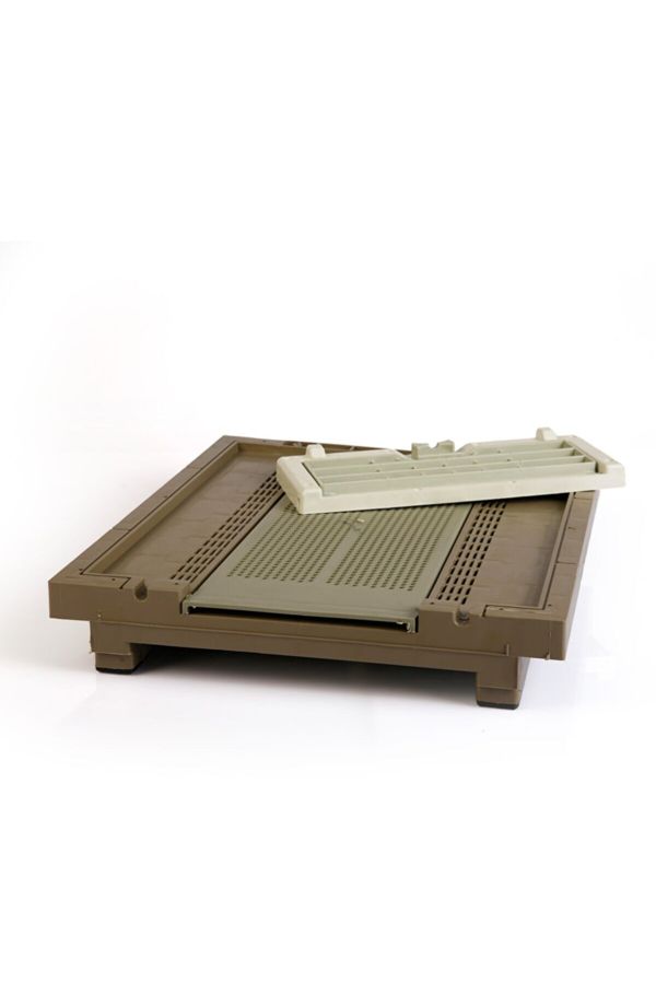 Пластмасово дъно за 10 рамков кошер