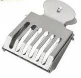 Метална щипка за пчелни майки